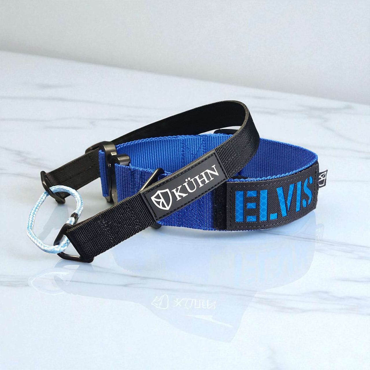 Individuelles Halsband mit Namensschild Elvis und Kühn-Patch